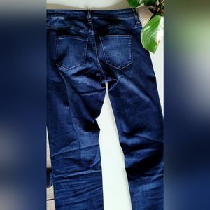Universal Thread 26L Mid Rise Skinny